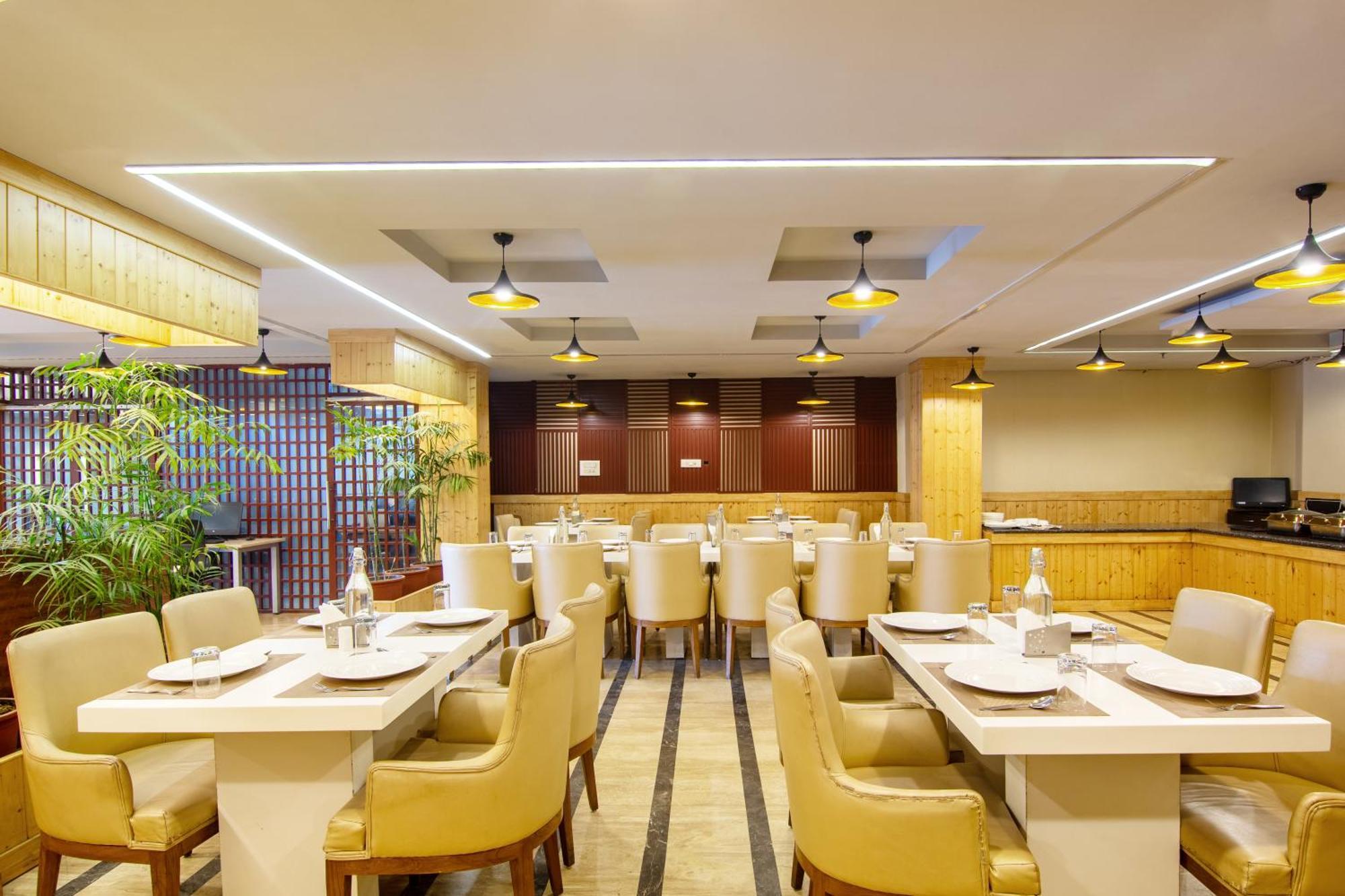 Hotel Era Mahipalpur, Aerocity, Near IGI Airport New Delhi Nova Deli Exterior foto